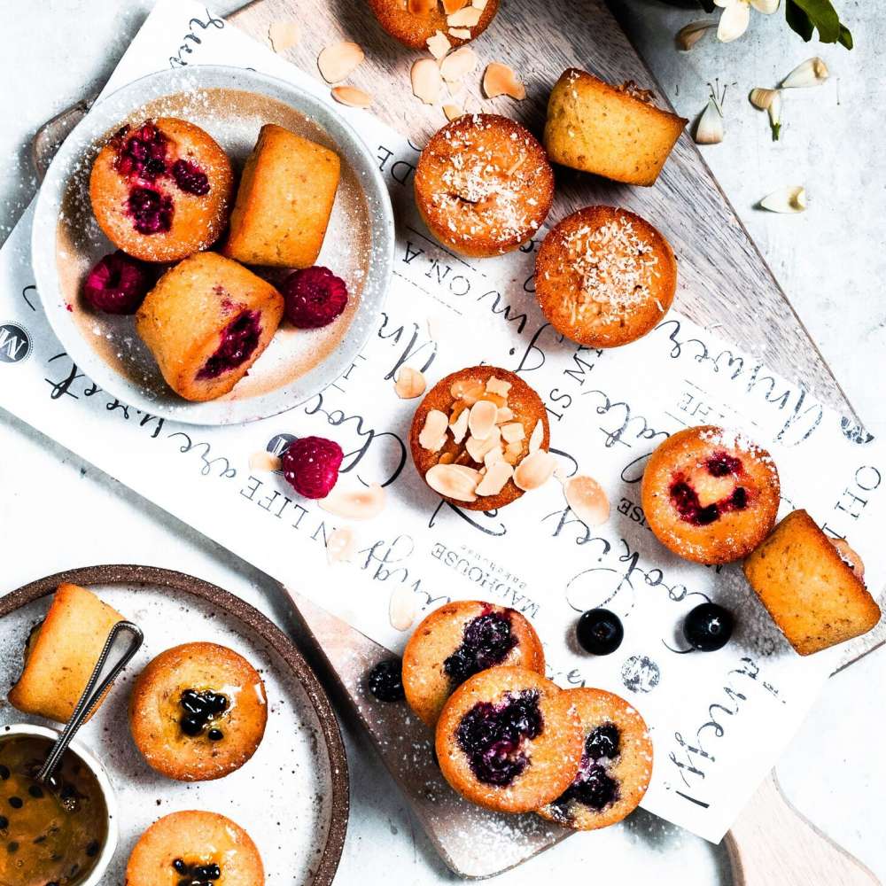 Fancy Little Cakes - Mini Catering Pack