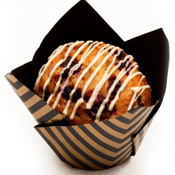 Bob & Pete's Deluxe Raspberry & White Chocolate Muffin